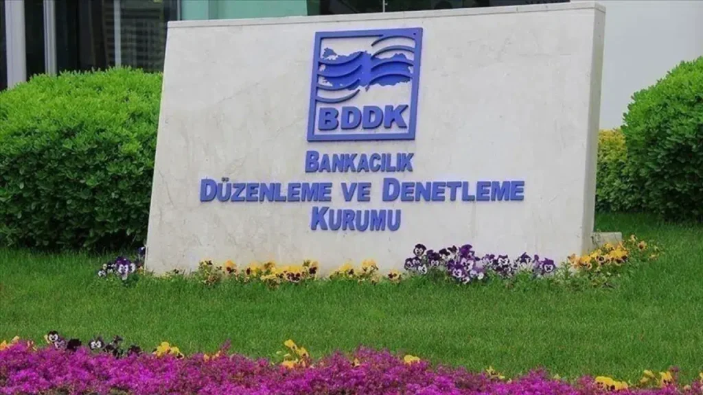 Bankacılık sektöründe toplam krediler 25,5 trilyon TL seviyesini aştı